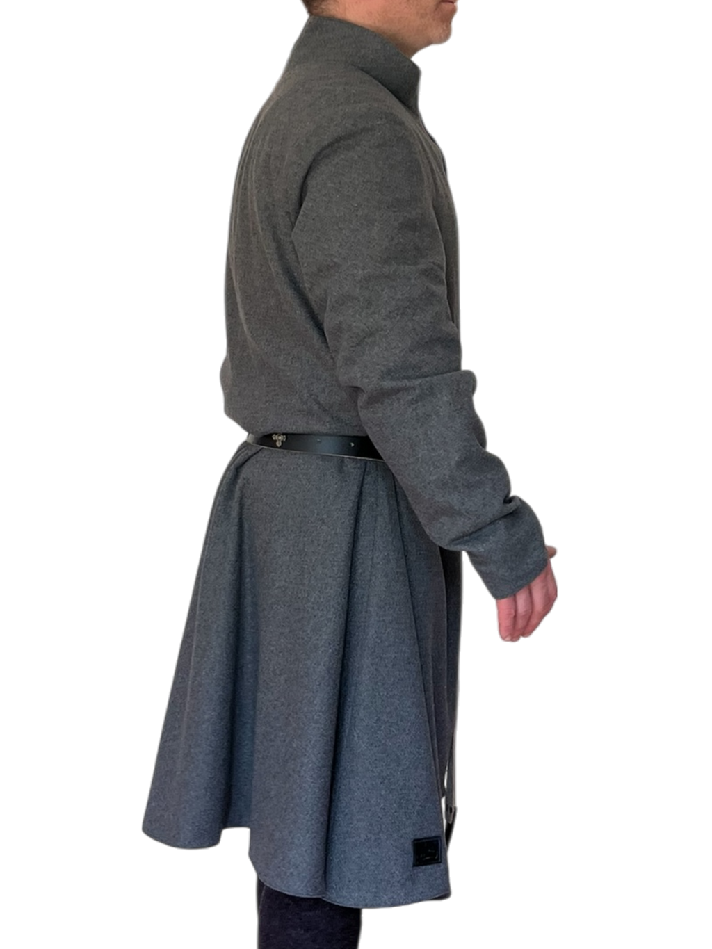 Cotte d'Hallie en mélange laine-polyester, entièrement doublée en ramie. Inspirée des XIVᵉ et XVᵉ siècles et fabriquée au Québec par L'atelier de la Crevette.