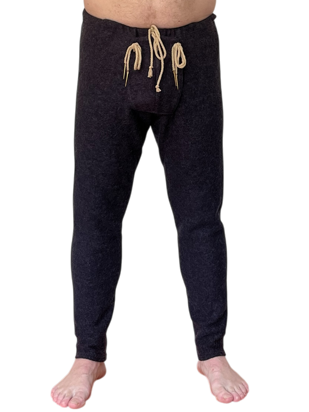  Chausses du Cordage de L'Atelier de la Crevette. Chausses jointes en laine-viscose extensible avec braguette intégrée, œillets cousus à la main et aiguillettes. Fabrication artisanale au Québec.