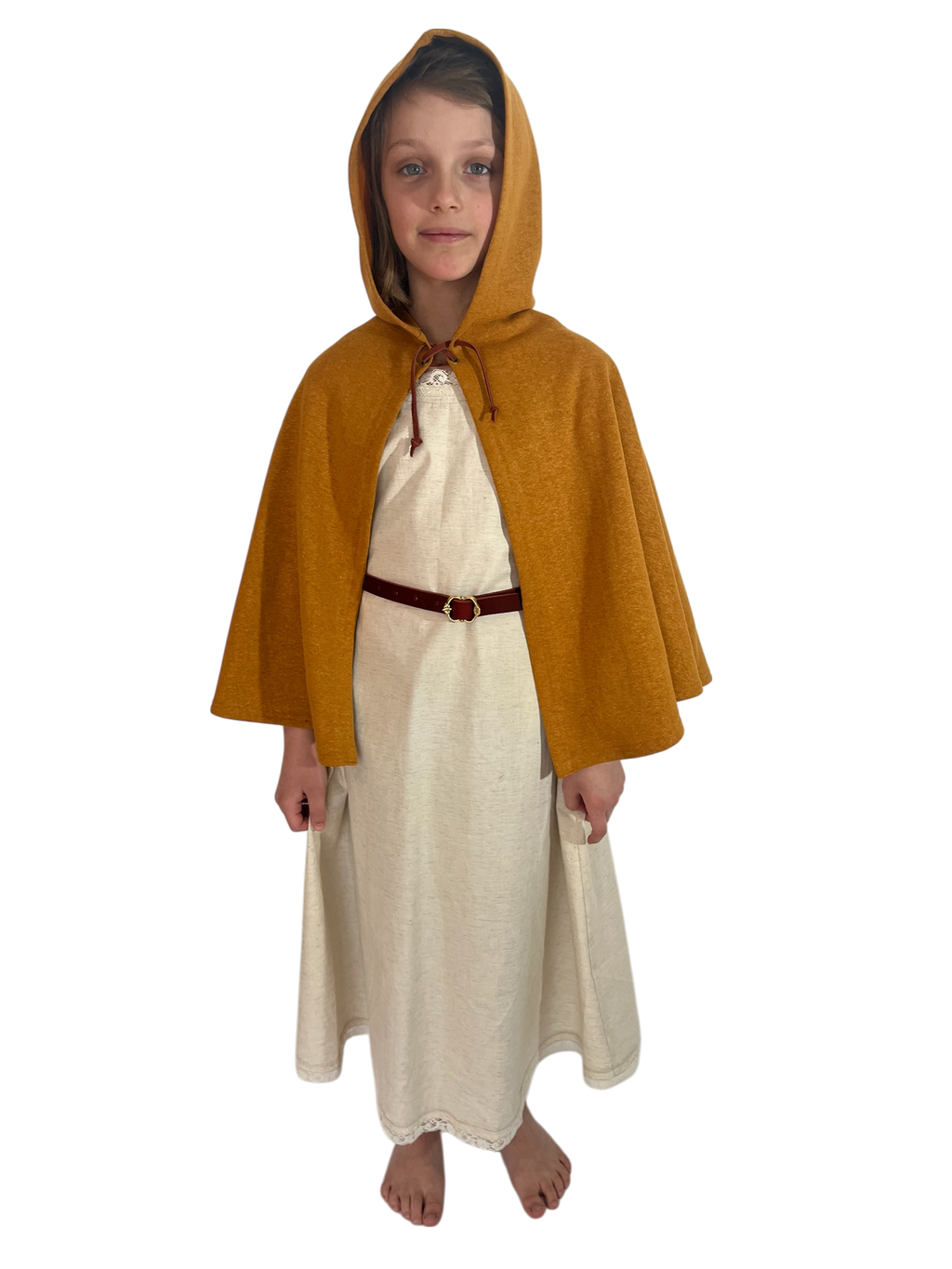 L’Atelier de la Crevette | Cuir et costumes médiévaux d’inspiration historique et fantastique | Cape pour enfant en chanvre | Vêtement médiévale pour enfant