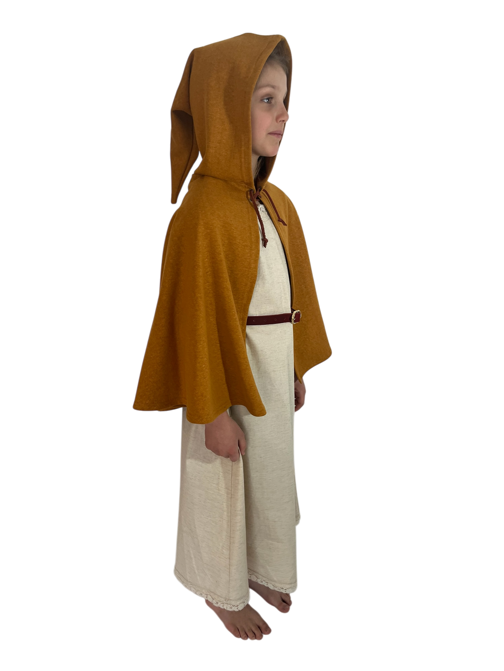 L’Atelier de la Crevette | Cuir et costumes médiévaux d’inspiration historique et fantastique | Cape pour enfant en chanvre | Vêtement médiévale pour enfant