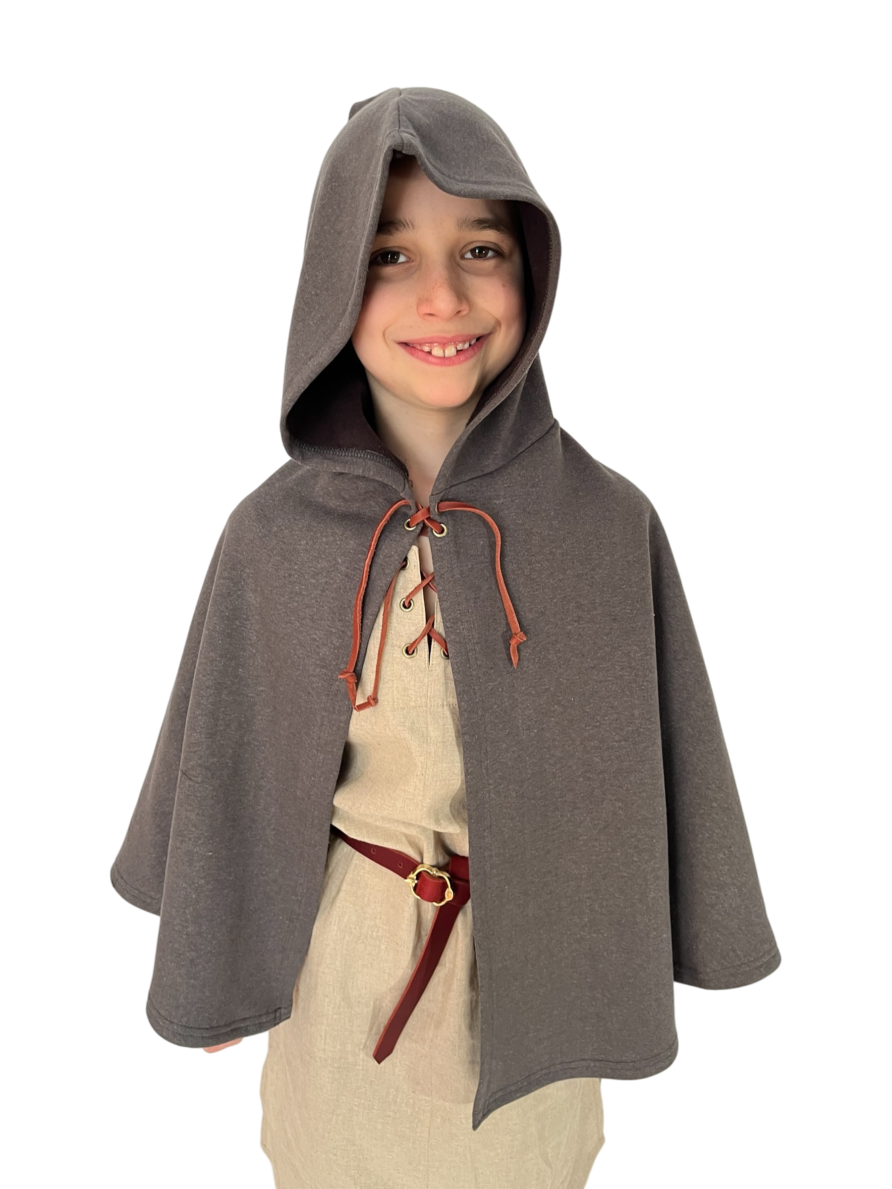 L’Atelier de la Crevette | Cuir et costumes médiévaux d’inspiration historique et fantastique | Cape pour enfant en chanvre | Vêtement médiévale pour enfant