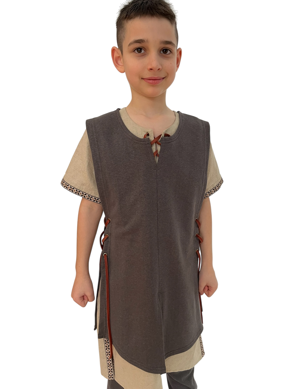 L’Atelier de la Crevette | Cuir et costumes médiévaux d’inspiration historique et fantastique | Surcot pour enfant en chanvre | Vêtement médiévale pour enfant